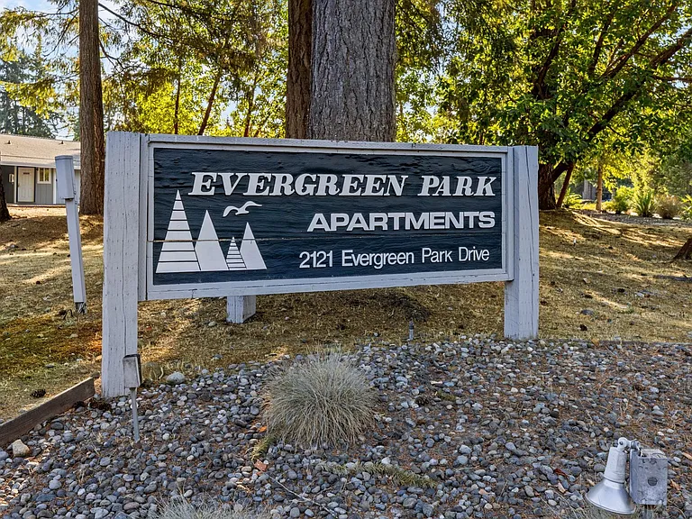 Evergreen Park Apartments in Olympia! — Photo 43
