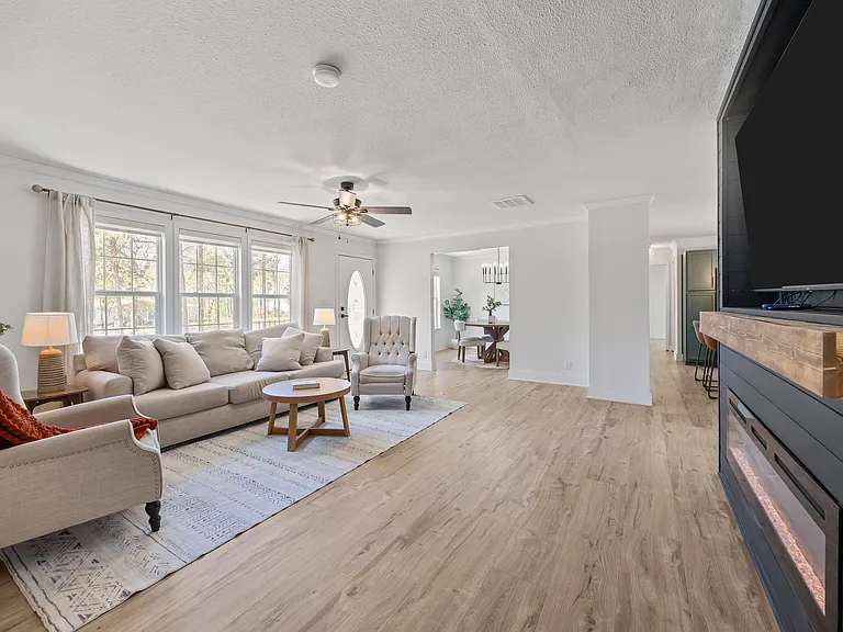 3057 Fountainview Ave — Photo 13