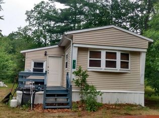 81 Goldfinch Rd, Barrington, NH 03825