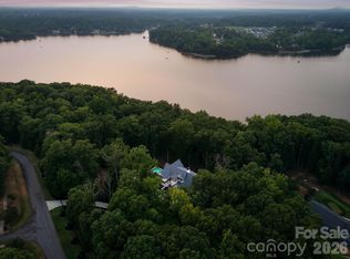 13702 Sage Thrasher Ln, Charlotte, NC 28278