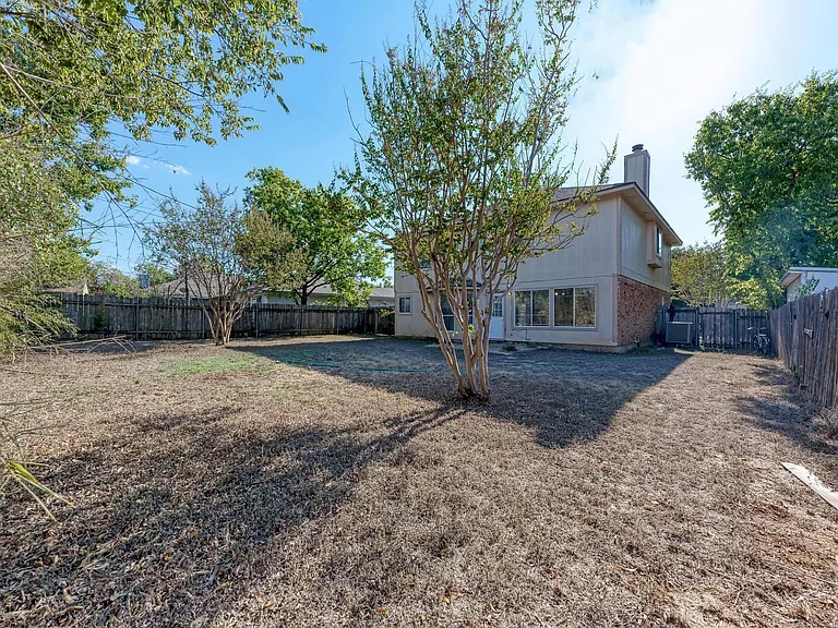 2351 Wright Cir — Photo 13