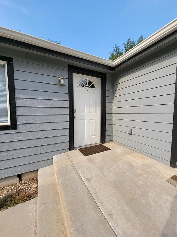 436 S Maple Grove Rd — Photo 3