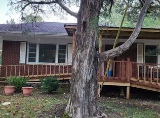 733 Circle Hill Dr, Selmer, TN 38375