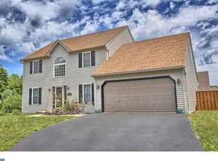 1039 Meadow Dr, Reading, PA 19605