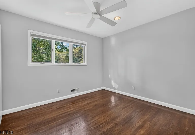 29 Tiffany Dr — Photo 16