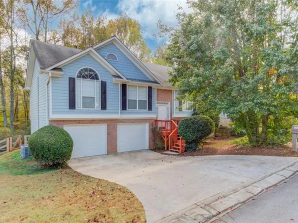 1605 Watercrest Cir, Lawrenceville, GA 30043
