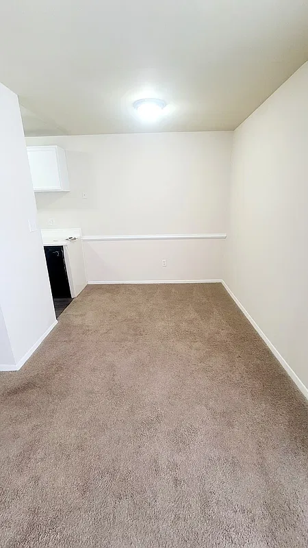 2 bed, 1.0 bath, 800 sqft, $1,095 — Photo 3