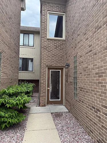 42372 Lochmoor St #2 Photo 1 42372 Lochmoor St #2 Photo 1