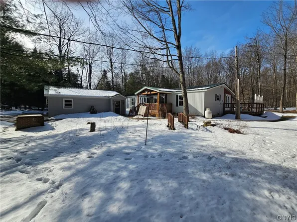 335 Buck Ln, Forestport, NY 13338