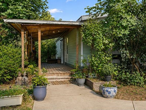 2nd image of 92043 Spicer Ln