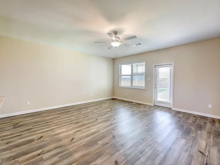 1717 Cotton Blossom Ln — Photo 12