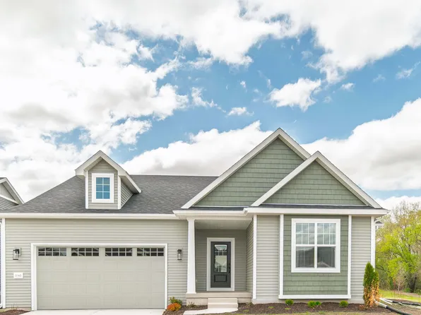 2142 Waters Edge Trl, Madison, WI 53718