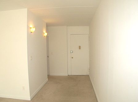 4th image of 1101 Midland Ave APT 326