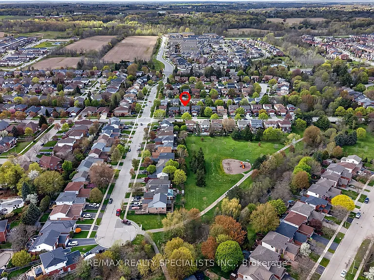 19 Longyear Dr — Photo 37