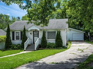 55 Cherry St, Williams Bay, WI 53191