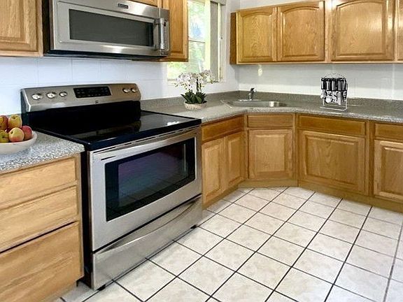 5th image of 40-05 195th St #1K