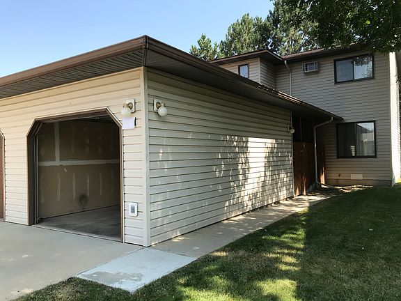 Single car garage