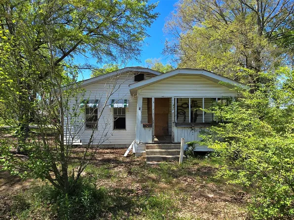 425 S Pecan St, Vivian, LA 71082