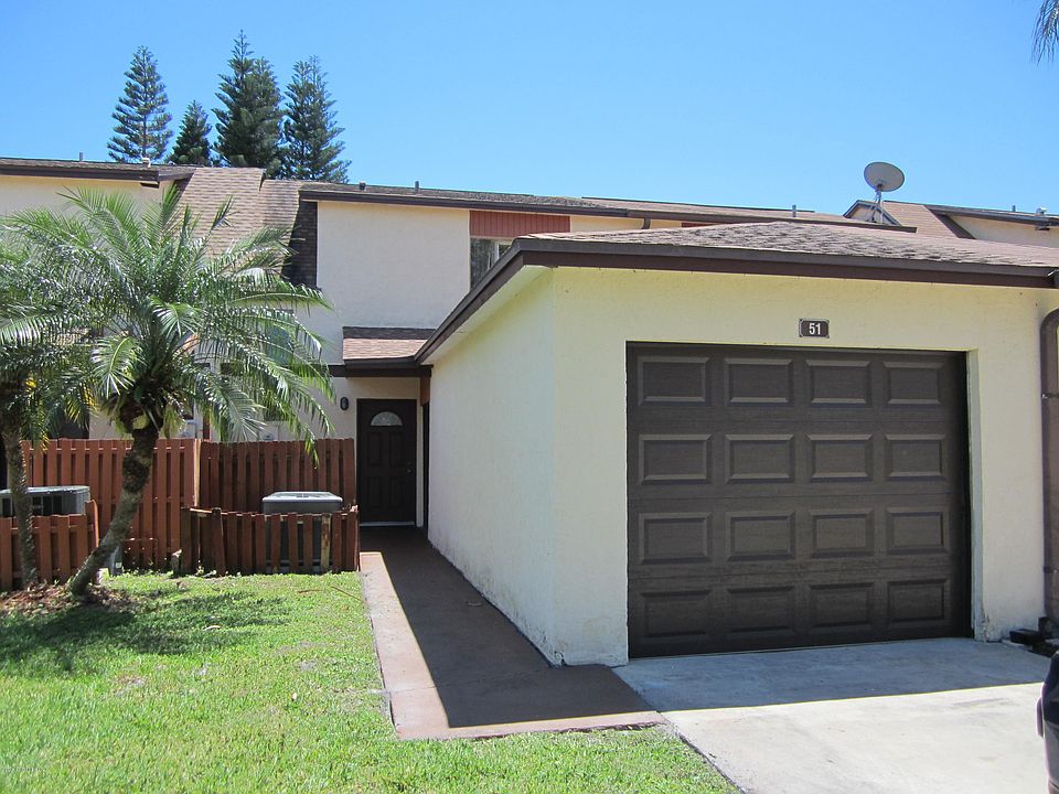 1st image of 51 Bogart Pl #51