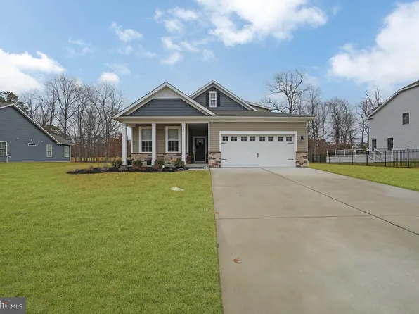 156 Laquinta Dr, Egg Harbor Township, NJ 08234