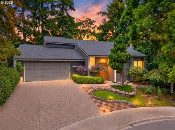 1111 Satara Ct NW, Salem, OR 97304