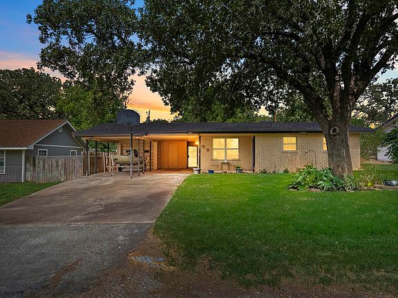 2nd image of 448 Elm Drive
