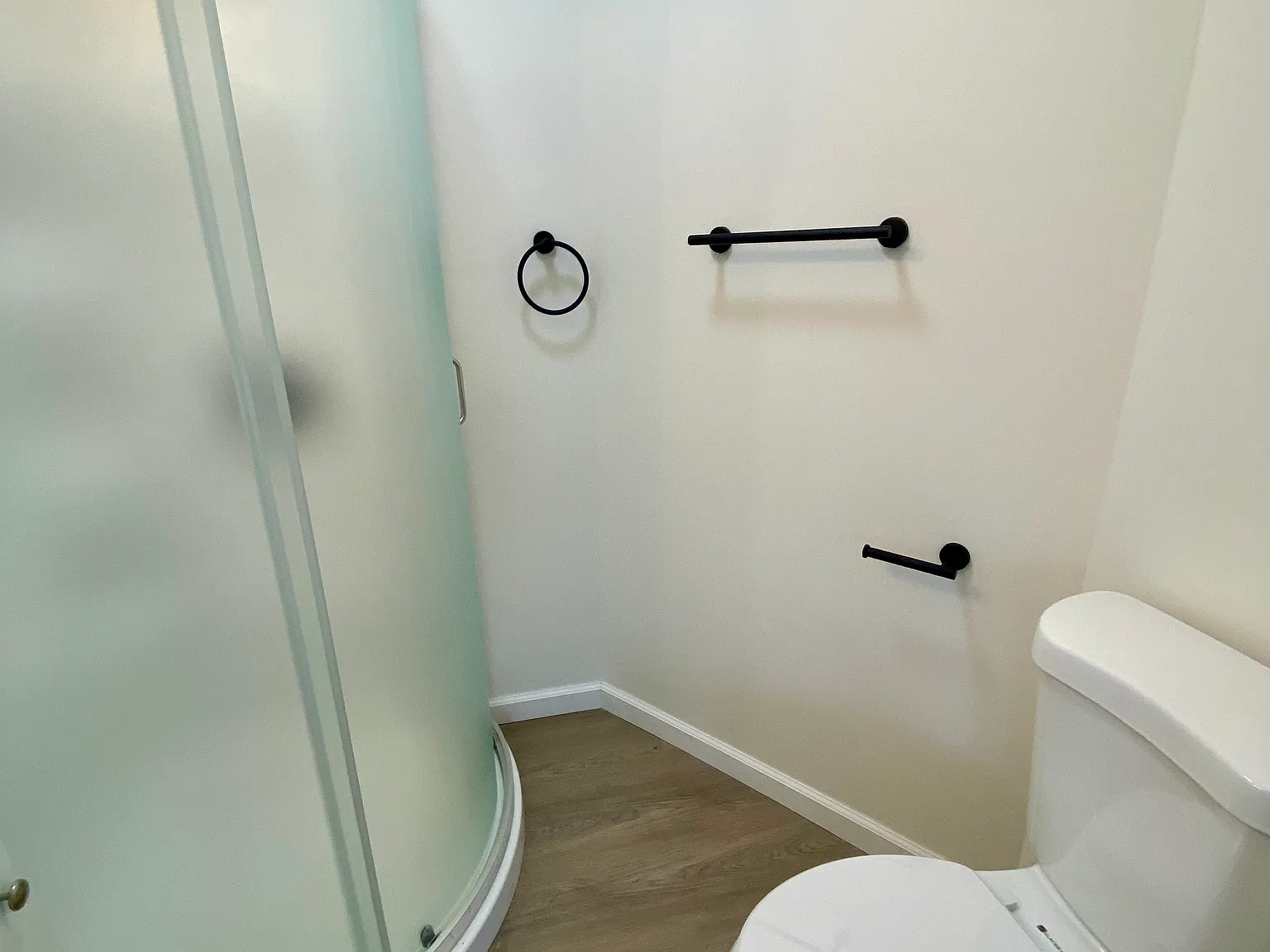 1 bed, 900 sqft, $950 — Photo 3