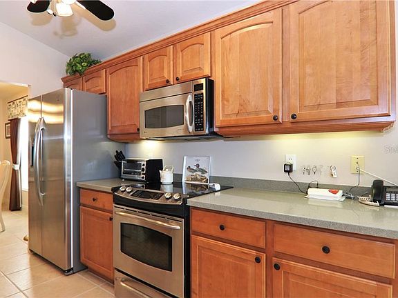 3rd image of 10501 Crooked Creek Dr