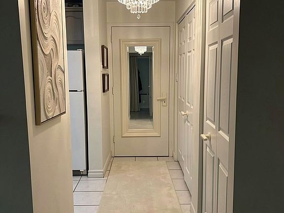 2nd image of 616 Grey St #5