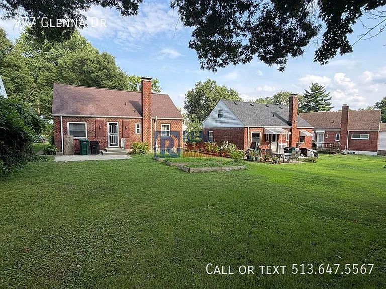 977 Glenna Dr — Photo 12