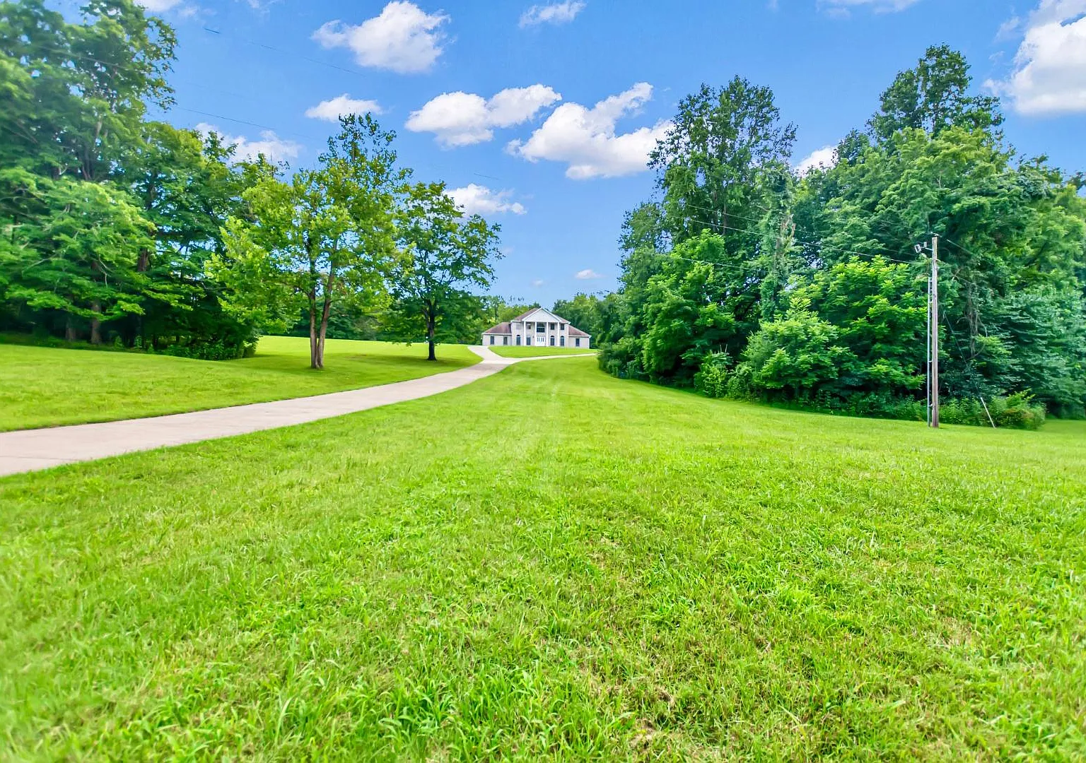 1400 Slaydenwood Rd — Photo 4