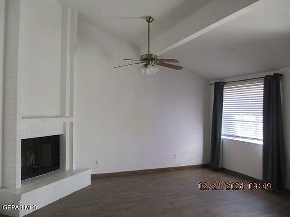 3rd image of 11399 Lake Erie Dr