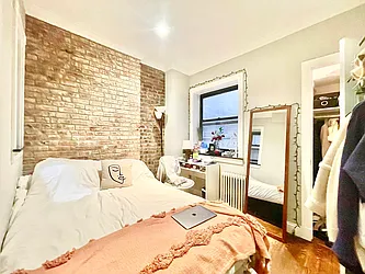 Rented by Century 21 Premier 