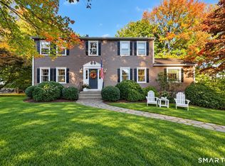 12 Thornwood Place, Trumbull, CT 06611