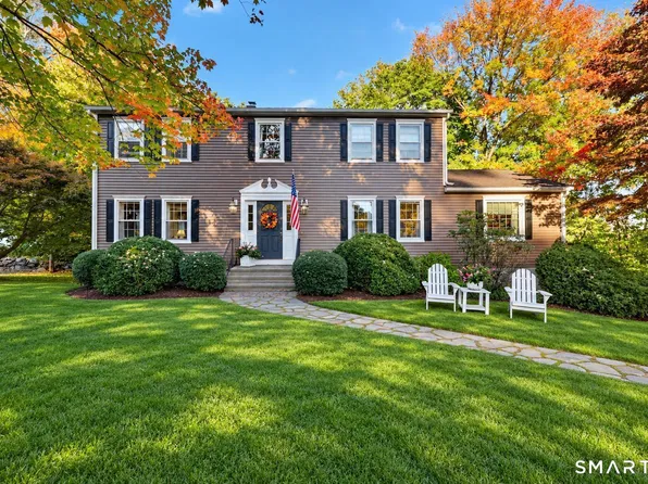 12 Thornwood Place, Trumbull, CT 06611