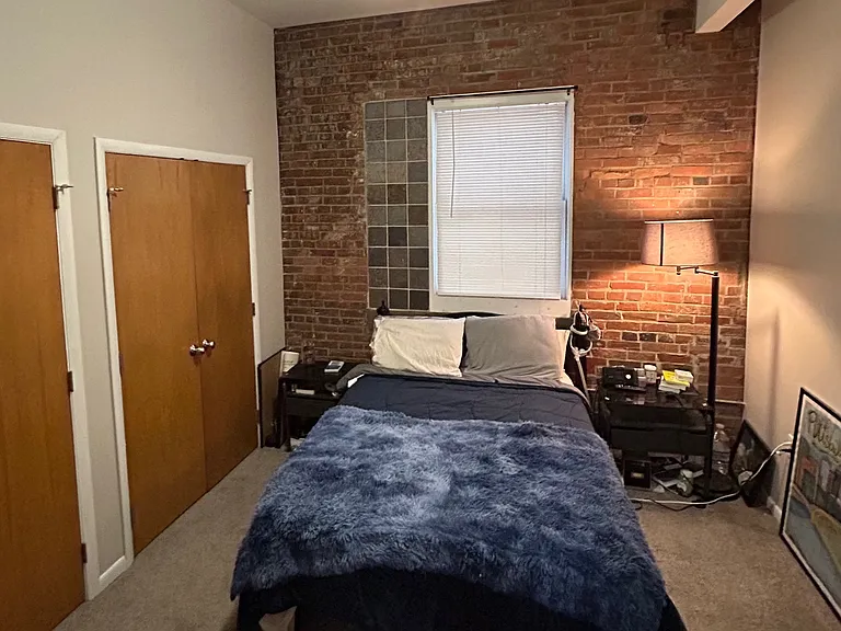1232 Sarah St — Photo 2