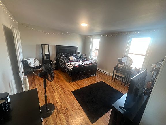4th image of 1708 N Scott St Unit 2