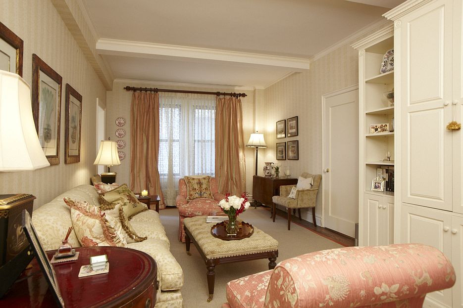 2nd image of 1036 Lexington Ave #6C