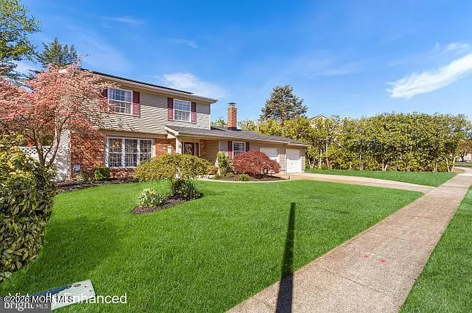 102 Massey Dr — Photo 1