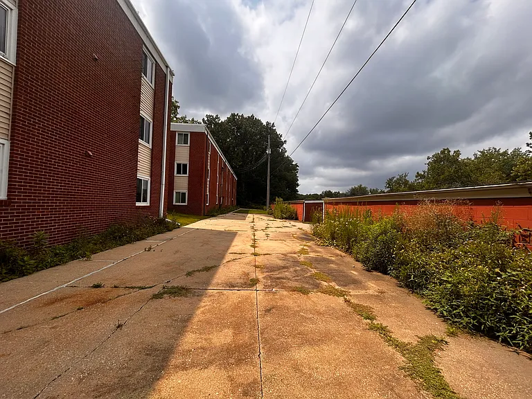 210 Haywood Dr #210 — Photo 12
