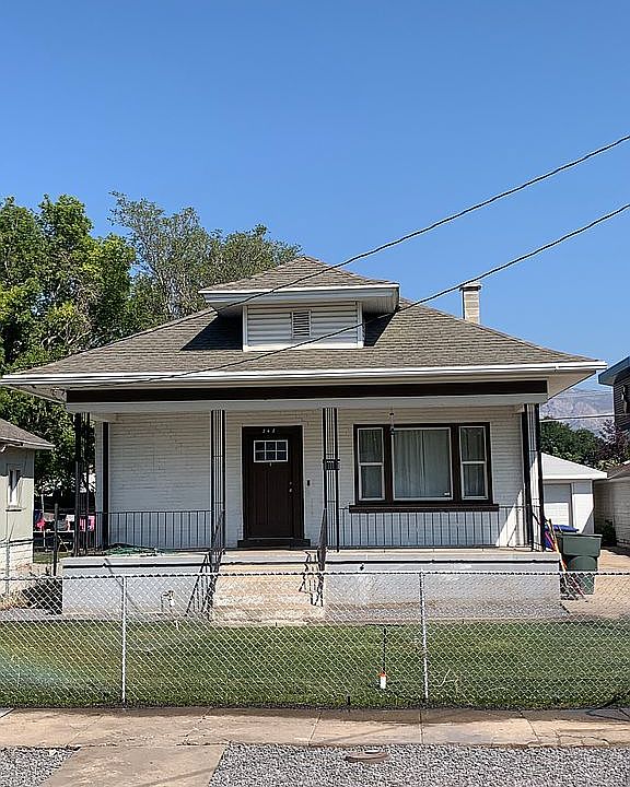 1st image of 348 Parry St
