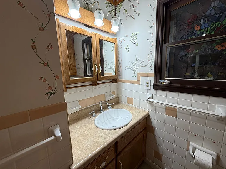 713 Dublin Ln — Photo 21