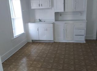 221 Lilac St #1, Syracuse, NY 13208