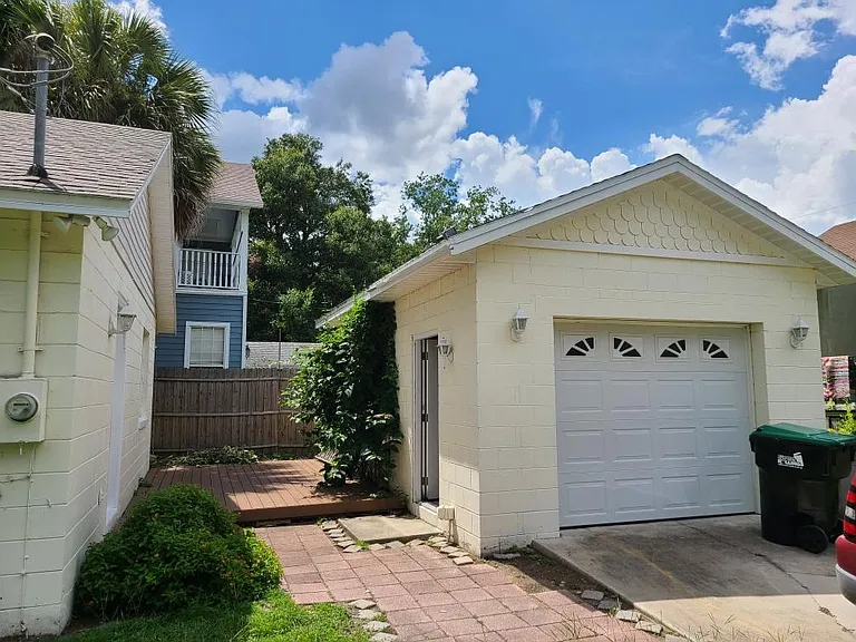 1801 Karolina Ave — Photo 14