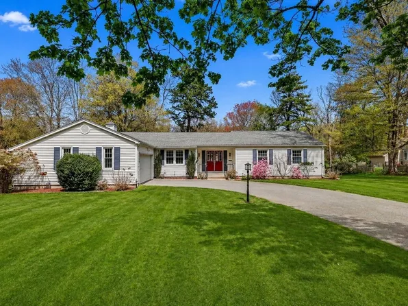 93 Wyndward Rd, Longmeadow, MA 01106