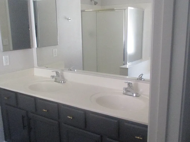 7727 W Eugie Ave — Photo 18