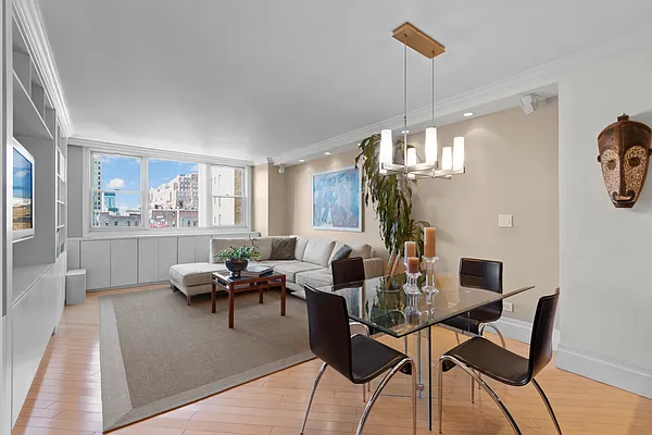 Sold by HomeDax Real Estate | media 13