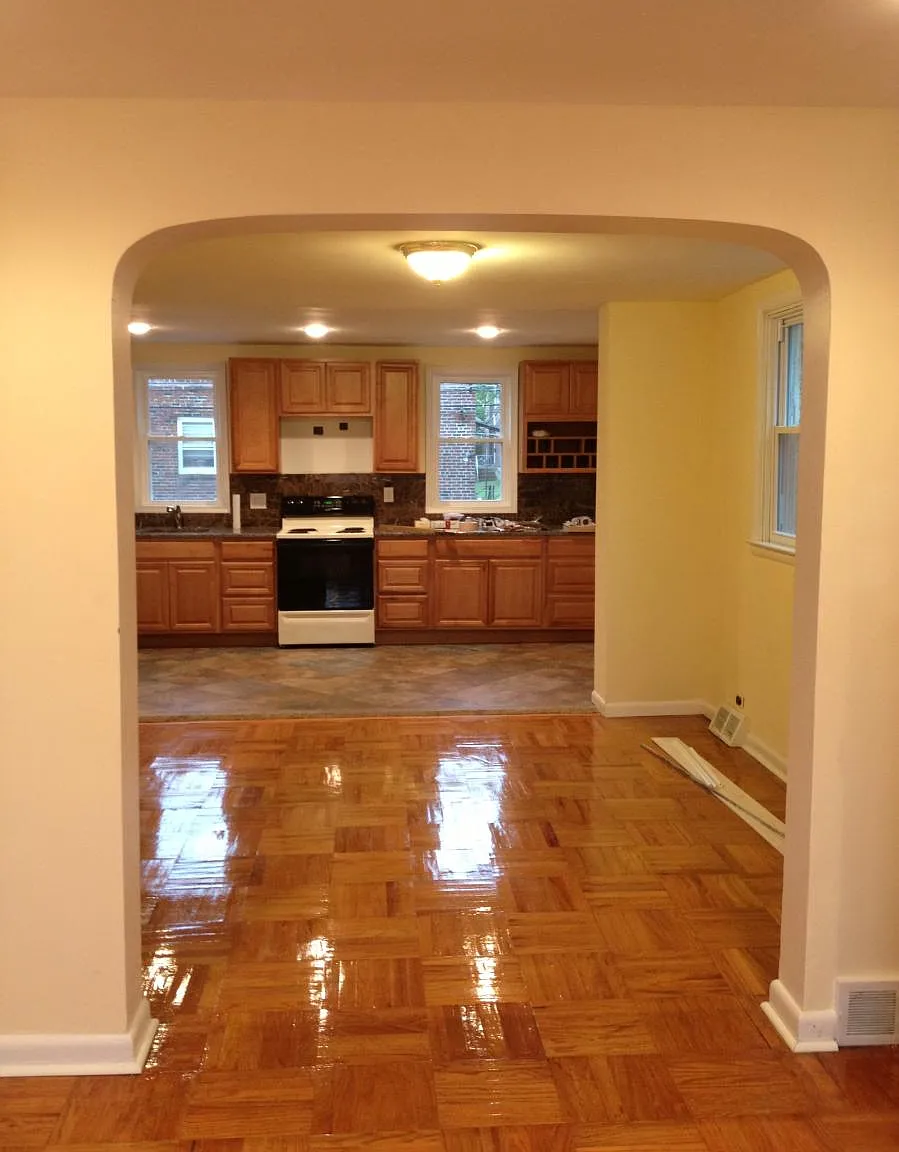 3 bed, 1304 sqft, $2,200 — Photo 1