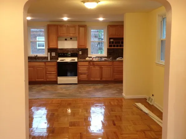 1720 Tustin St, Philadelphia, PA 19152