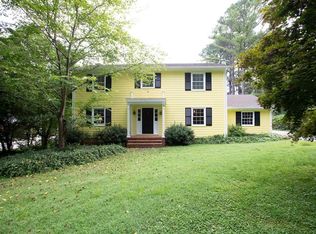 1810 Price Dr, Farmville, VA 23901